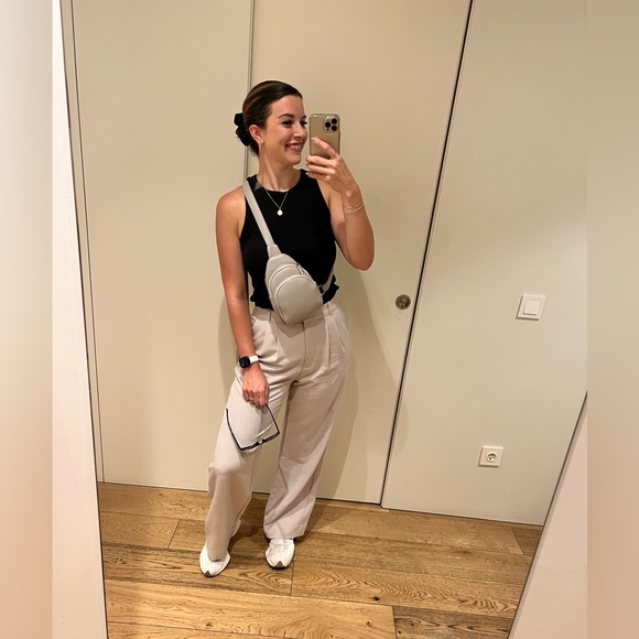 Meet your Posher, Carissa - Picture 5 of 5